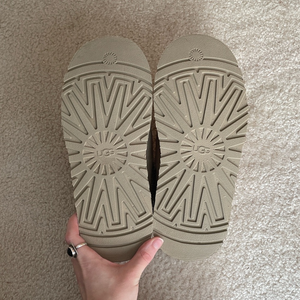 UGG Tazz Slipper in Mustard Seed - Picture 5 of 7